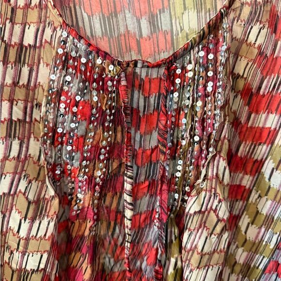 Chic Red and Gold Women's Top - Picture 2 of 8